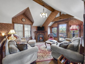 Fleur-de-lis Manor home